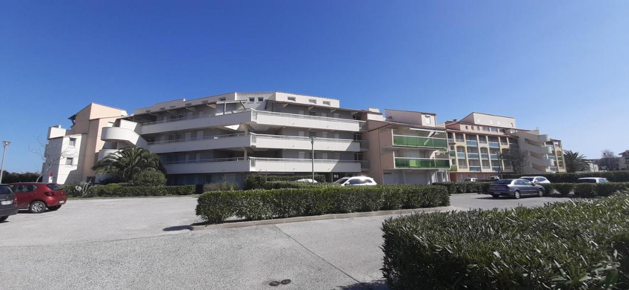 Les Goellettes : Vue Mer Et Piscine Saint-Cyprien  Exterior photo